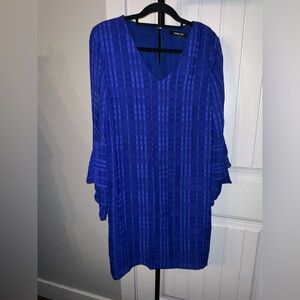 Sugar lips Size Medium Blue V-Neck Women's‎ Long Bell Sleeve Boutique Dress